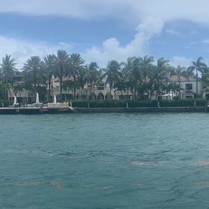 Meet your Posher, Tahesha